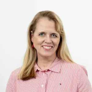 Sara Narva Naistentautien ja synnytysten erikoislääkäri