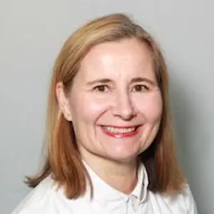 Maarit Angervo Naistentautien ja synnytysten erikoislääkäri