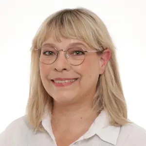 Janka Diemb, silmälääkäri