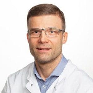 Jarkko Korpi suu-, nenä-ja kurkkutautien erikoislääkäri, suu-ja leukakirurgian erikoishammaslääkäri