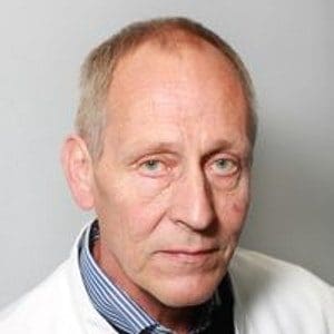 Juhani Vartiainen naistentautien ja synnytysten ja gynekologisen onkologian erikoislääkäri