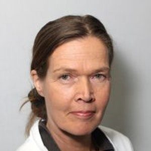 Liisa Eskola naistentautien ja synnytysten erikoislääkäri