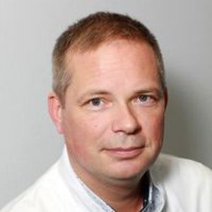 Veli-Matti Ulander naistentautien ja synnytysten erikoislääkäri,perinatalogi