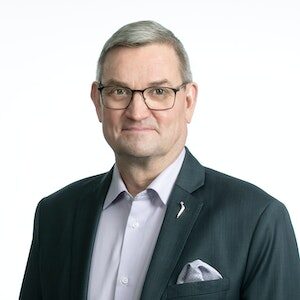 Timo Lindström Ortopedian ja traumatologian erikoislääkäri