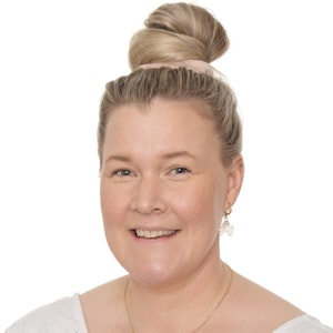 Nina Ahtinen kätilö terveydenhoitaja