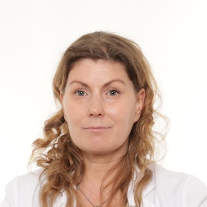 Yleiskirurgian erikoislääkäri Liisa-Lotta Valovirta